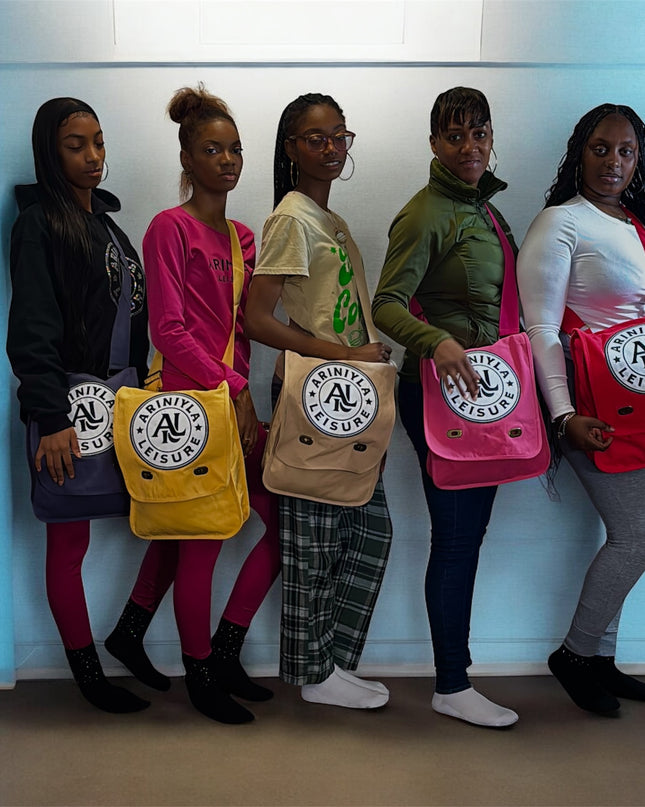 AriNiyla Leisure Canvas Field Bag