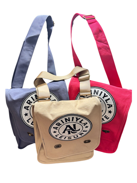 AriNiyla Leisure Canvas Field Bag